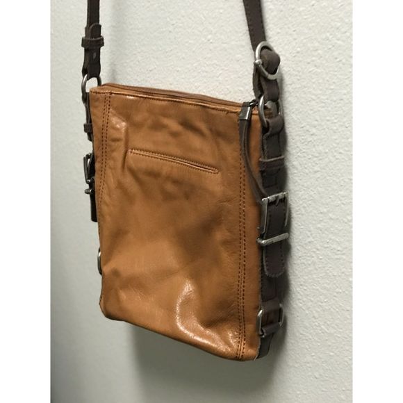 100% Leather Happy & Free Crossbody Bag - Picture 7 of 11